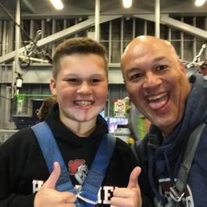 Meet your Posher, Carlos